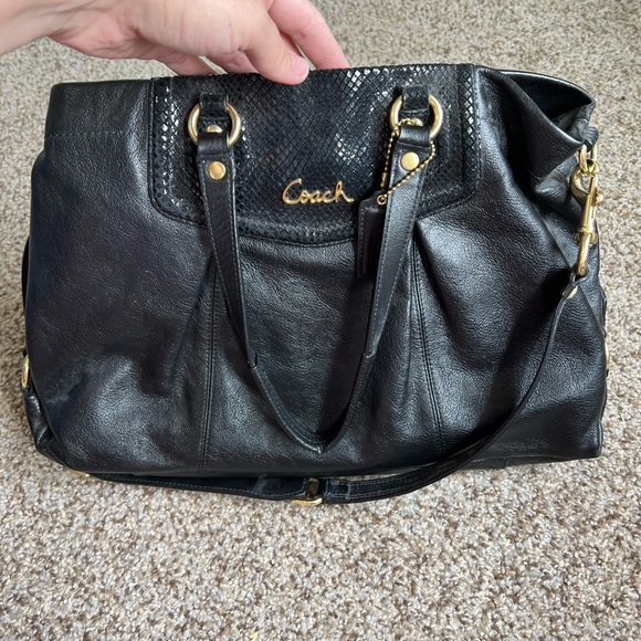 Coach purse - Picture 7 of 7